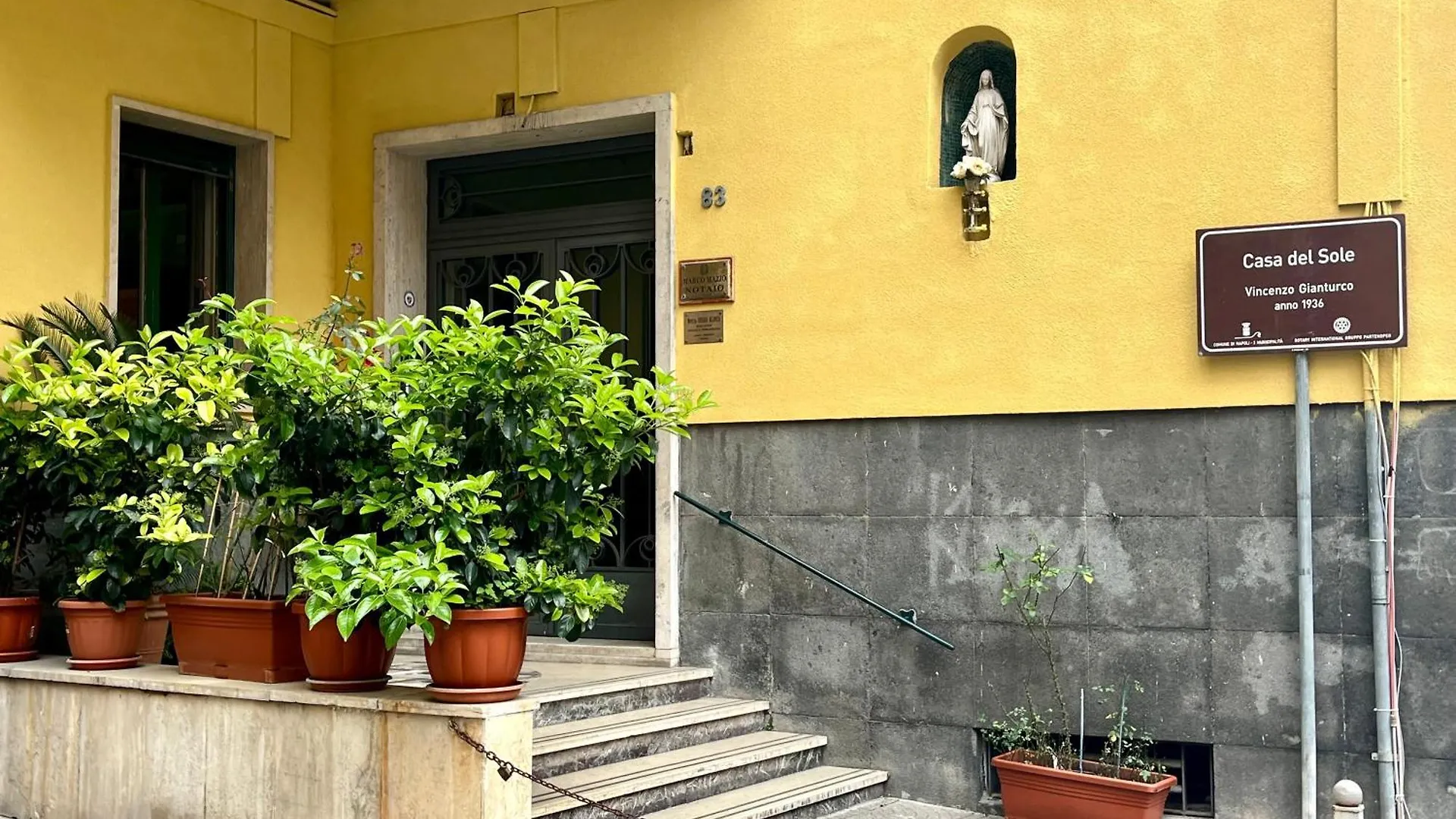 Appartamento 83 Casa Del Sole Napoli 0*,  Italia